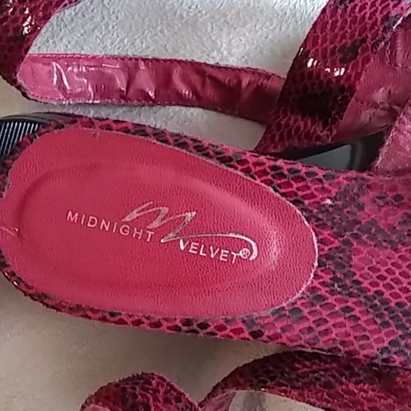 SANDALS, RED SNAKE PRINT, ANKLE/LOWER LEG WRAP 10W - Picture 8 of 8